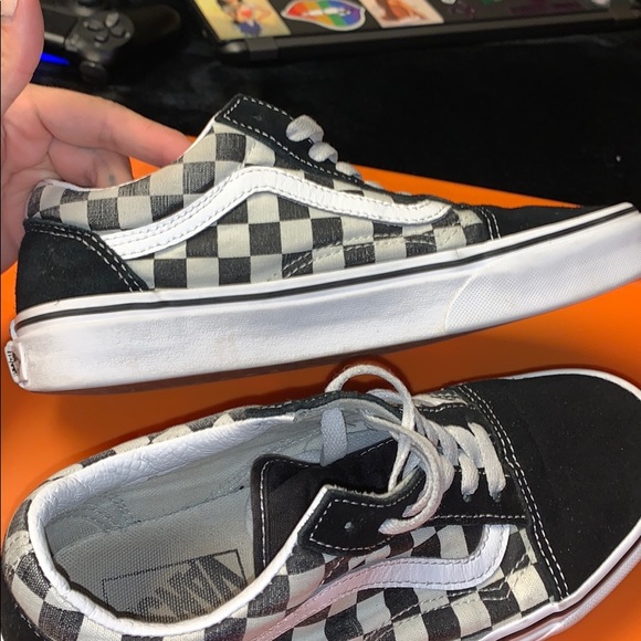 Vans - Picture 9 of 10